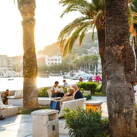 Apartman Deluxe Dino In The Old Town Of